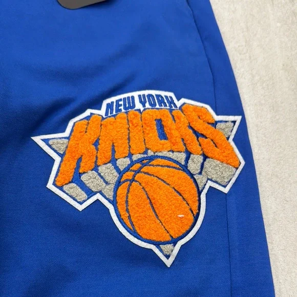 Pro Standard New York Knicks Blue Joggers - Picture 3 of 10